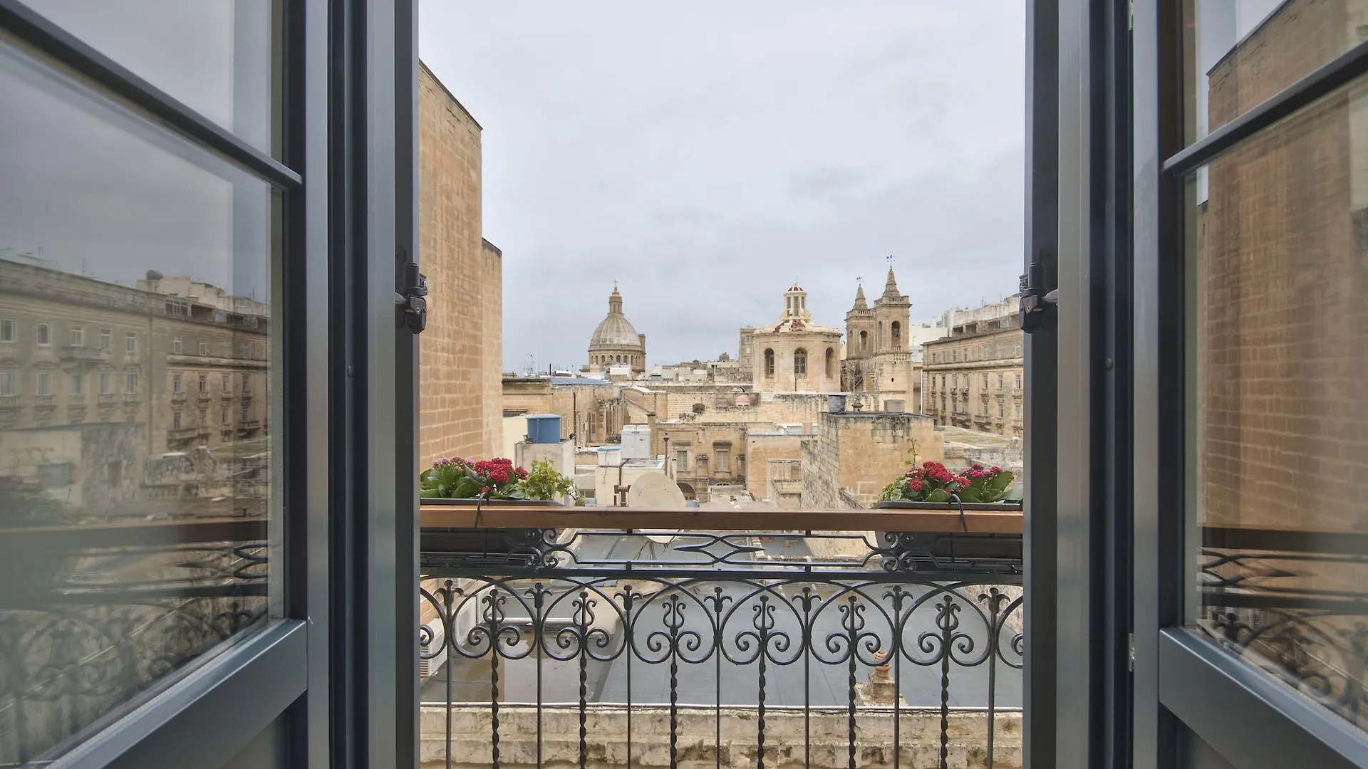 La Falconeria Hotel La La Valletta