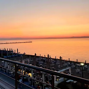 vizitați hotelul