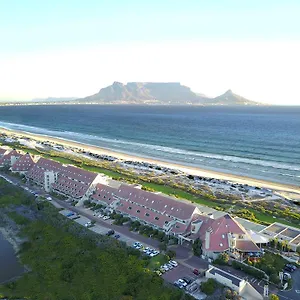 Dolphin Beach Self Catering Hotel Bloubergstrand